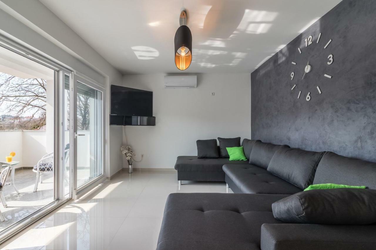 Apartments Mira Pula Zewnętrze zdjęcie