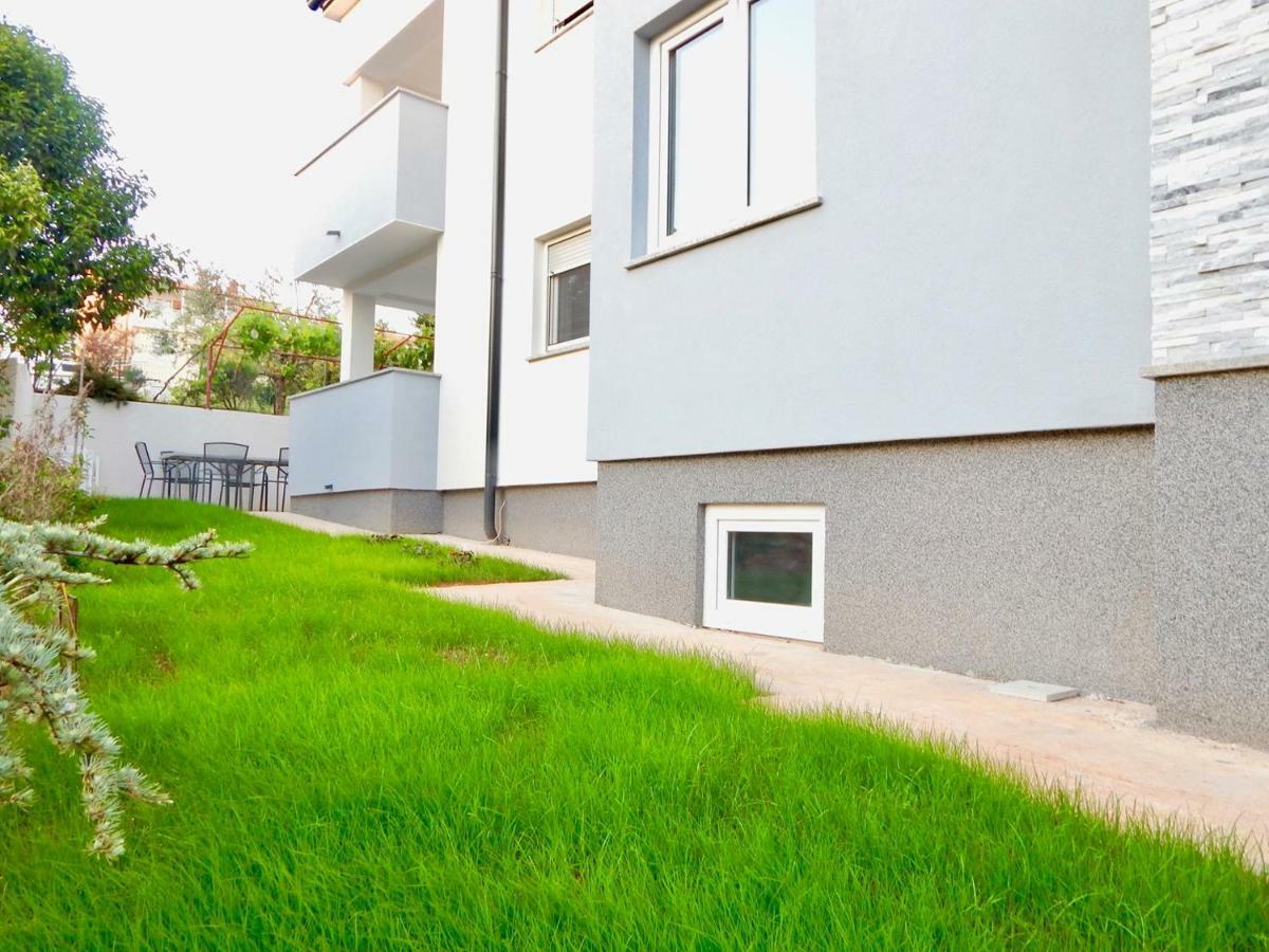 Apartments Mira Pula Zewnętrze zdjęcie