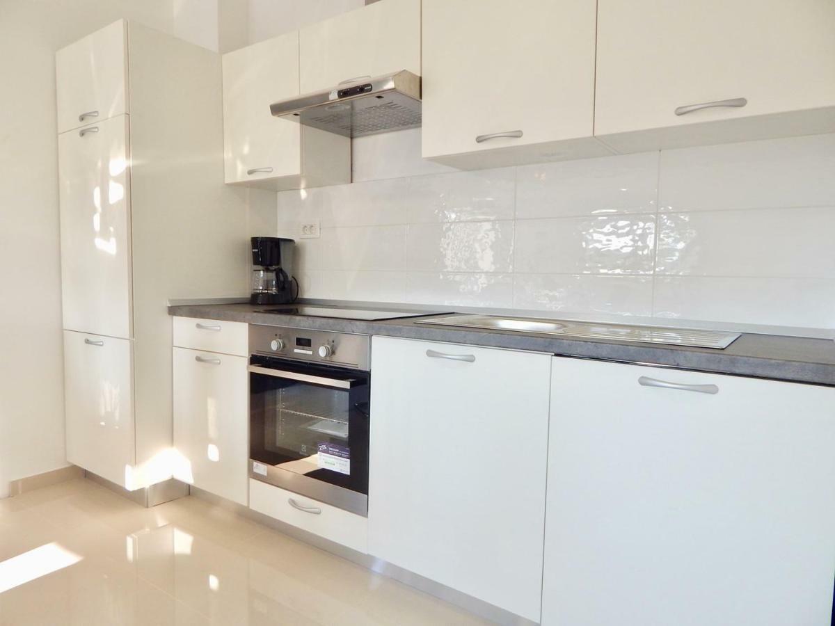 Apartments Mira Pula Zewnętrze zdjęcie