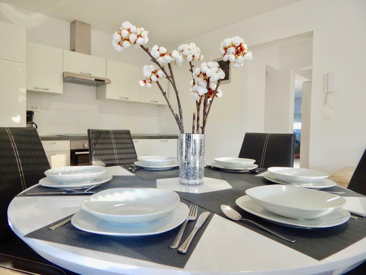 Apartments Mira Pula Zewnętrze zdjęcie