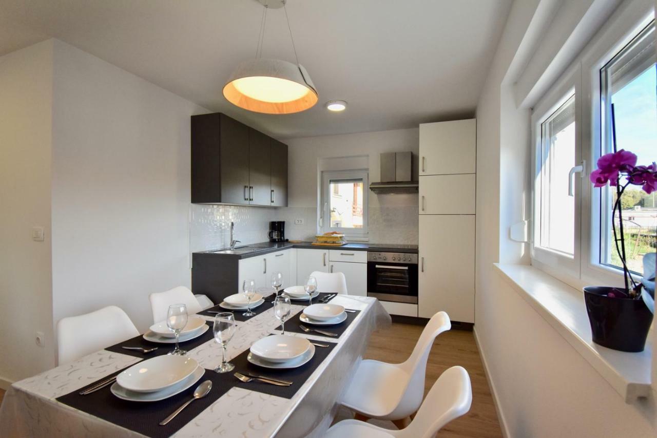 Apartments Mira Pula Zewnętrze zdjęcie