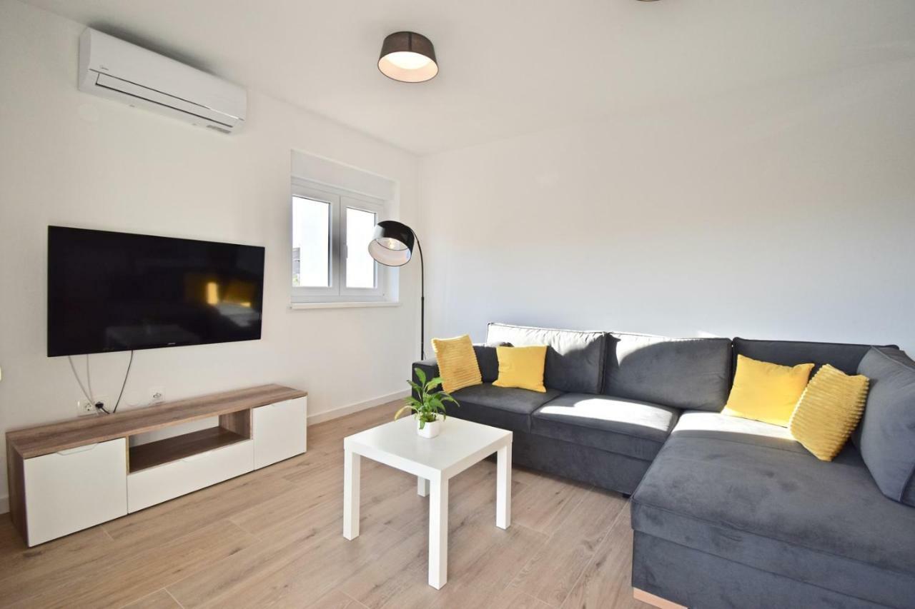 Apartments Mira Pula Zewnętrze zdjęcie