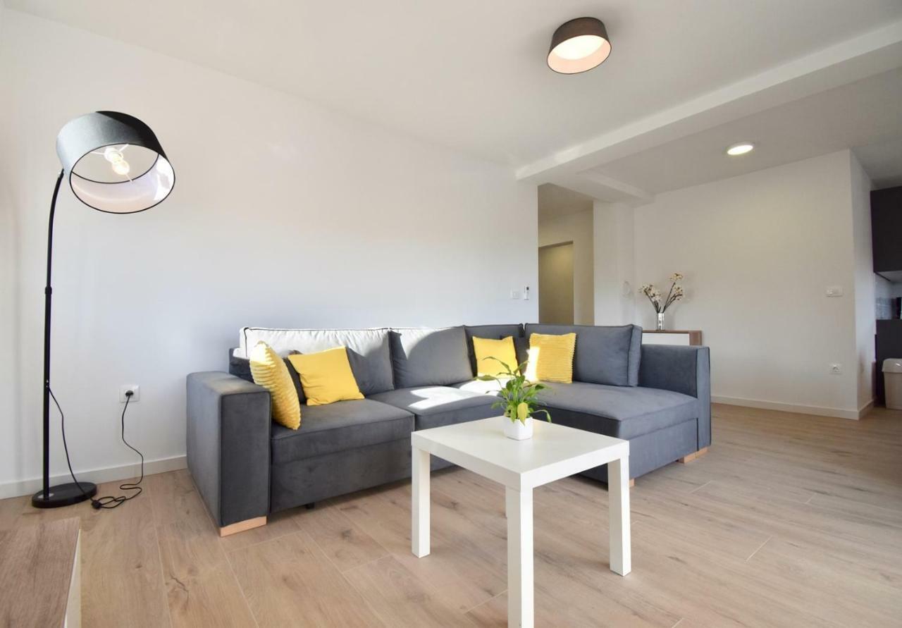 Apartments Mira Pula Zewnętrze zdjęcie