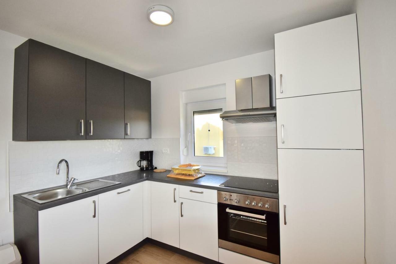 Apartments Mira Pula Zewnętrze zdjęcie