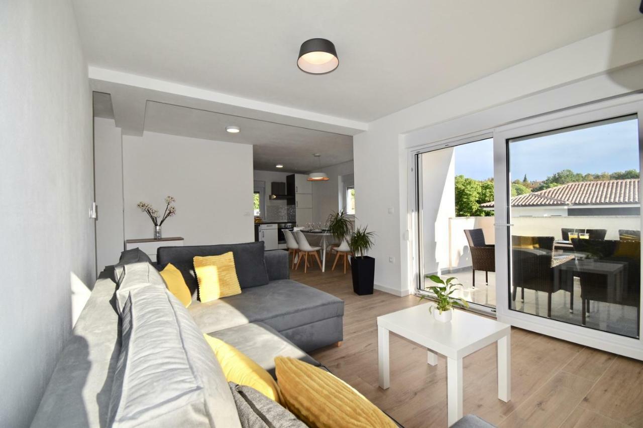 Apartments Mira Pula Zewnętrze zdjęcie